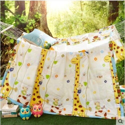 Cartoon Summer Comforter Air-conditioning Quilts Cotton edredones colchas Floral ar condicionado Blanket bedspread 220x240cm