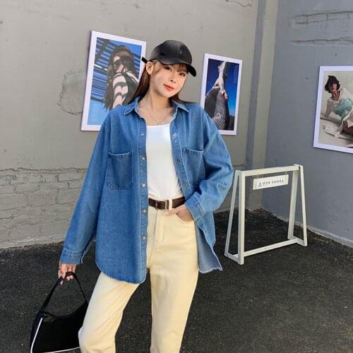 The new Korean version of the large size fat mm spring denim shirt womens long-sleeved shirt design niche versatile jacket