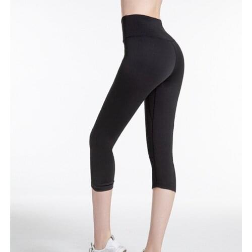 Yoga Pants Fitness Women 2021 High-end Fashion Sexy New Cropped High Waist Stretch European And American Sports Hip Shorts