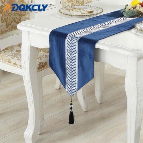 ADQKCLY Modern Simple Table Runner Flannel Marriage Tassel Pachwork Home Textile Desk Cloth Decor for Banquet Party Supplies