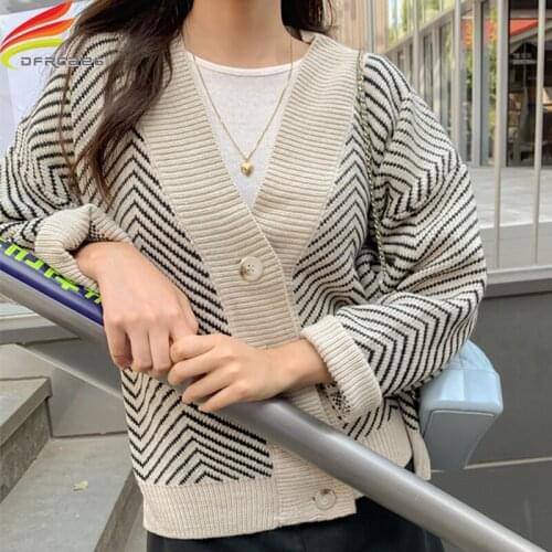 New 2020 Autumn Winter Womens Sweaters Striped Single Button Cardigans Women Loose Oversized Cardigan Lady Sweaters Tops