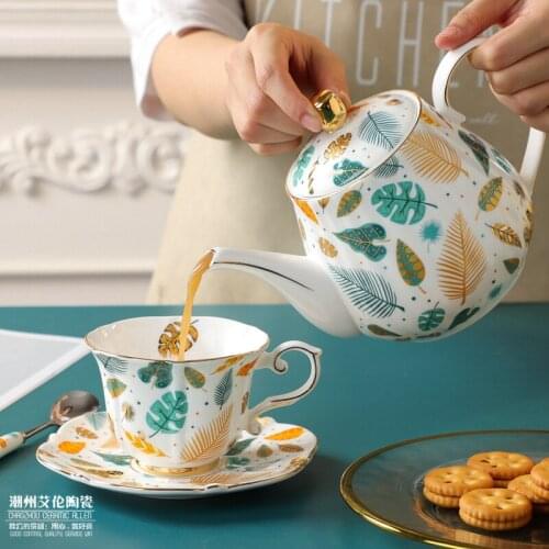 Jinzhiyuye European luxury creative Bone China Coffee Cup English afternoon cup tea set ceramic European flower tea cup