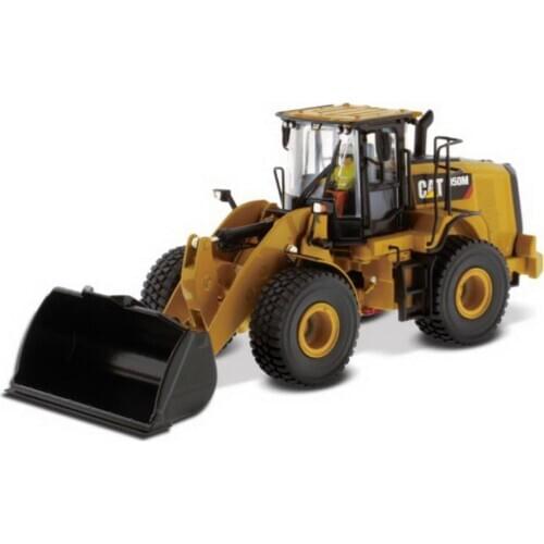 Diecast Masters 1/50 Scale Caterpillar Cat 950M Wheel Loader Diecast Model #85914