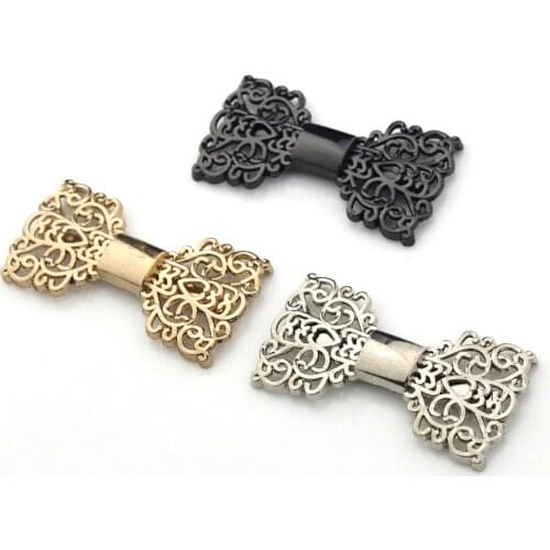A pair of Metal Hollowed-out Bowknot Shoes Buckles Fashion Clip Clasp for DIY Shoes Bag Garment Hardware Decoration Accessories