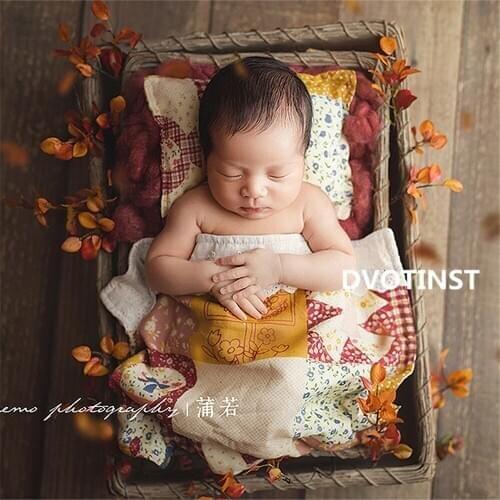 Dvotinst Newborn Photography Props for Baby Cute Print Mini Quilt Posing Pillow Studio Shoots Fotografia Accesorries Photo Props