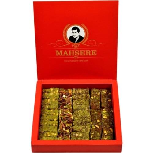 Traditional turkish delight. mixed pistachio delight. special cezerye package 1 kg