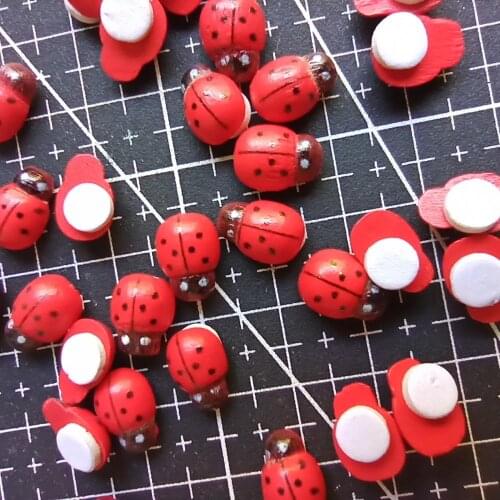 1pcs/lot wood little lovely coccinella septempunctata 11mm Cabochons Hair Bow Center Card Frame Making Craft DIY