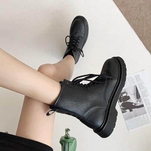 Football Fashion Round Head Fighting Womens British Thick High Heel Womens Boots Flat Hot Lace-up Womens Boots