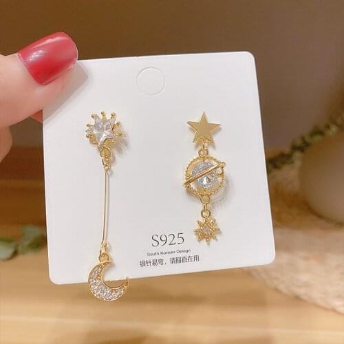 New star and moon earrings female super fairy net red personality earrings Korean version of wild high-end earrings earrings