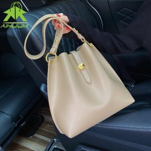 Aihuijia Totes With Short Handles