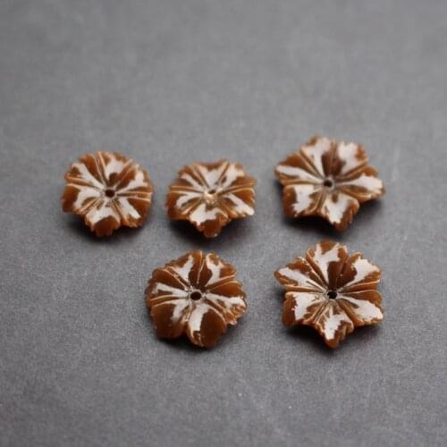 C 12mm D Size 15mm (20 pieces/lot) Carved Six leaf Artificial Coral beads Brown color Loose Beads for Jewelry making