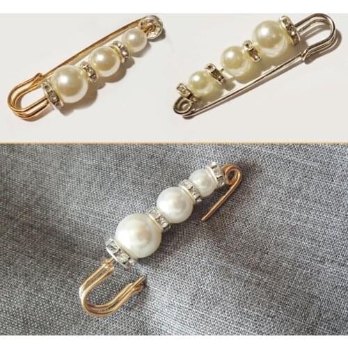 Elegent Crystal Preal Pin Korean Golden Rhinestone Brooch Sweater Party Gifts Scarf Suit Pin 1PC Christmas Gifts Women Jewelry