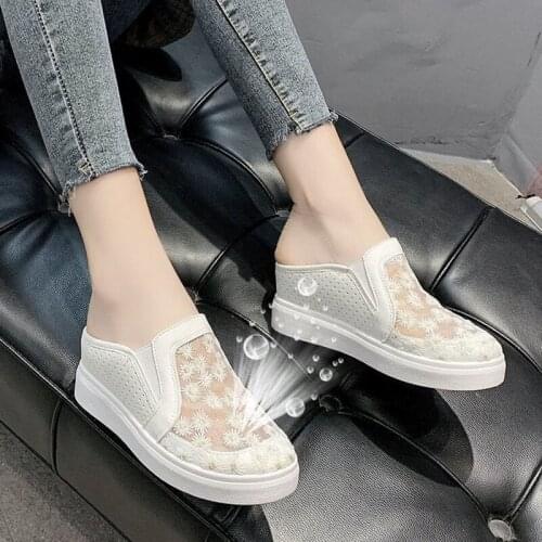 Embroider Flower Slippers Women Creepers Outside Air Mesh Mules Shoes Platform Sandals Breathable Closed Toe Slides Flip Flops