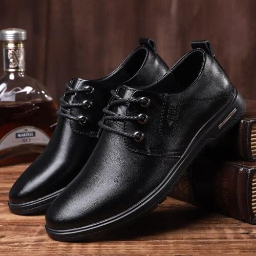 Leisure Shoes Mens Casual Shoes Hot Sale Men Leather Mens Sneakers Flat Fashion Light Breathable Comfortable Summer