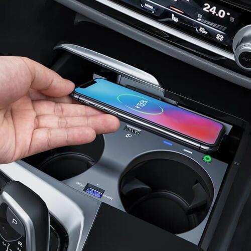 10W car qi wireless charging phone charger center console charging plate water cup holder for BMW 5 6 Series G30 G38 G32 6GT