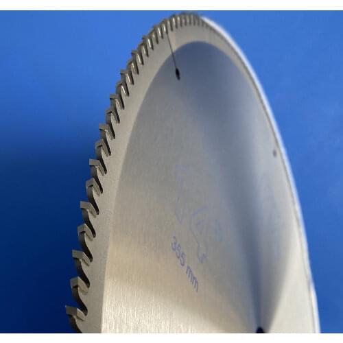 On sale 1pc professional 405*2.4/3.0*30/25.4*160Z thin kerf Large angle super sharp teeth shape TCT saw blade for bamboo cutting