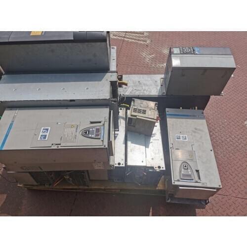 ATV61HD30N4Z 30KW 380V inverter , used in good condition . 80% appearance new , good working , free shipping