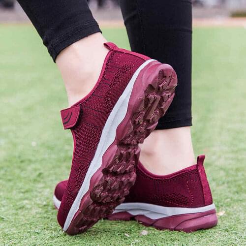 Sport Sneakers Woman Race Sneakers Socks For Women Harajuku Summer Shoes Chassure Red Shoes Esportivo Tennis Luxury Man Moccasin