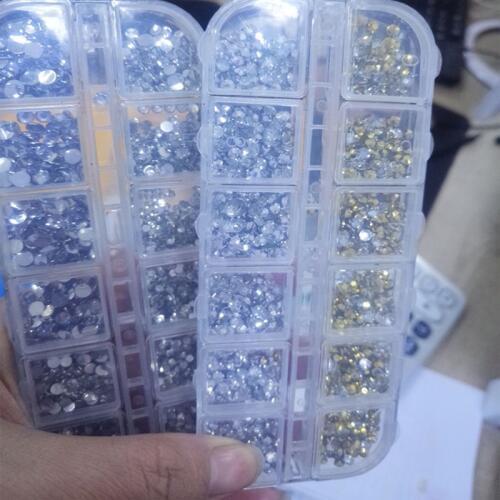 12 Grids Rhinestones 3D Nail art - 2mm 3mm 4mm 5mm 6mm - Flat Back - Nail Art ,Crystal Flat Back Rhinestones,Crystals Beads
