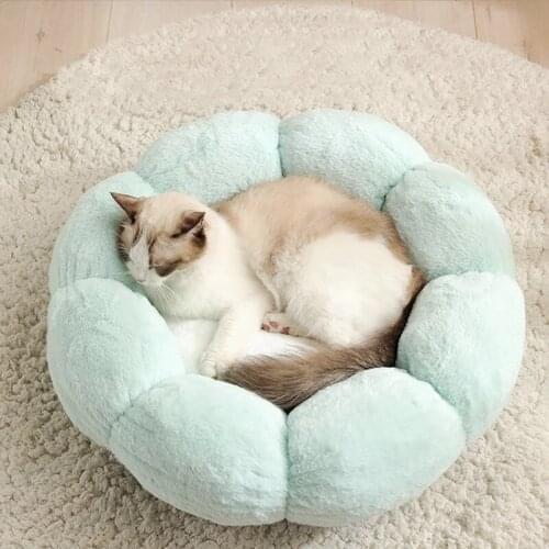 Flower Shaped Cat Bed for Indoor Cozy Cat House Soft Plush Dog Basket Sunbed for Small Dogs Cat Nest Bed for Cats Panier Chat