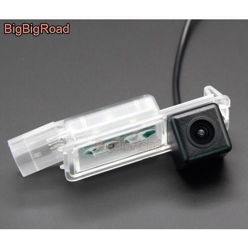 BigBigRoad Car Rear View Parking CCD Camera For Volkswagen Golf 5 6 7 Jetta Mk5 MK6 Tiguan Passat B6 B7 T-ROC Night Vision