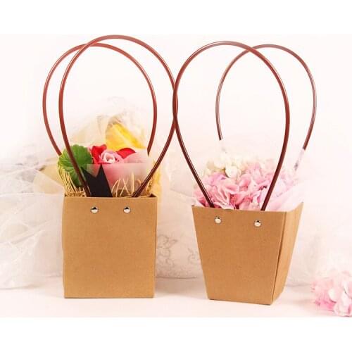 Waterproof Kraft Paper Handbag Gift Bags with Handles Flowers Packaging Box Flower Shop Bouquet Floral Packaging Material