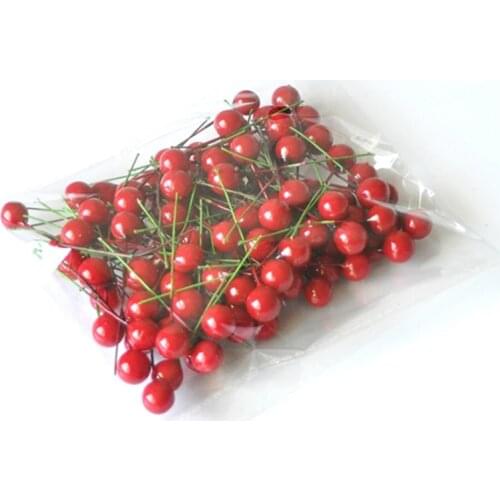 50pcs Artificial 2CM Red Holly Berry Ornament DIY Craft Accessories Leaves Branch Artificial Flower Pick Garland Christmas Decor