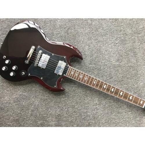 New arrival wine red electric guitar, with chrome hardware and balck pickguard , high quality guitar