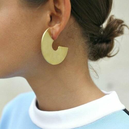 Gold Round Metal Statement Earrings Sequin Modern Stud Earrings Women Geometric Letter C Earrings Party Wedding Jewelry Gfit