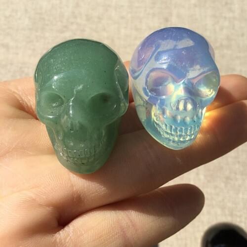 Carved stone crafts skull head natural stone skull home decor figurine crystal stone movie character gift