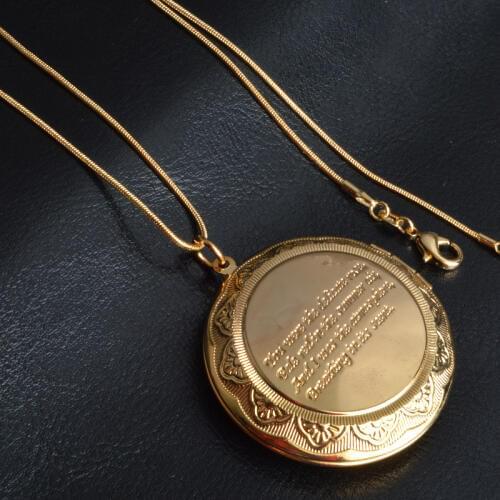 DIY Fashion Retro Style Letter Print Shiny Gold Necklace Pendant Creative Round Photo Frame Case Jewelry Women Favorite