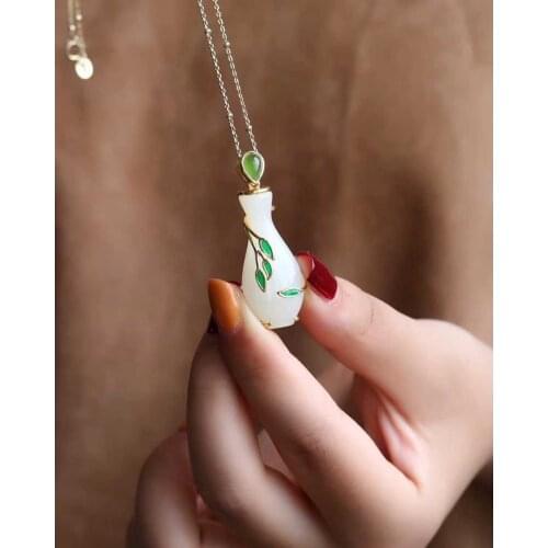 Guanyin Hand Bottle. Hotian Jade Pendant White Jade Qiuzi Dofu Necklace Good Pregnancy Clavicle Chain S925 Sterling Silver Gildi