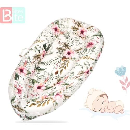 90*50cm Baby Nest Bed with Pillow Portable Crib Travel Bed Infant Toddler Cotton Cradle for Newborn Baby Bed Bassinet Bumper