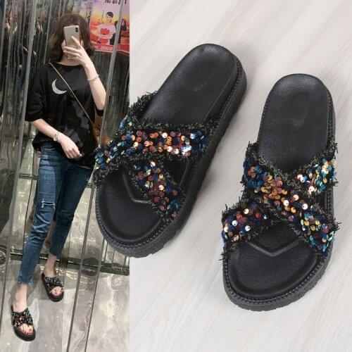 Slippers Womens 2020 Summer New Outer Wear Korean Version of the All-match Flat-bottomed Non-slip Sequins Platform Sandals