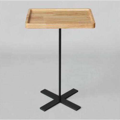 Small family is contracted real wood sitting room bedroom small tea table a few corners coffee table