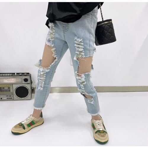 Baby Girls Ripped Jeans Summer New Style Big Childrens Western Style Beggar Pants Design Sense Casual Nine-point Pants Trend
