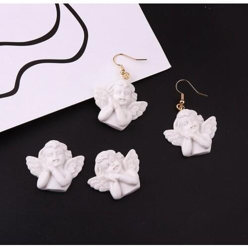 New Arrival 40pcs/lot White Resin Plastic Cute Angel Shape Jewelry Charms Ornament Accessories Plastic Necklace Pendants