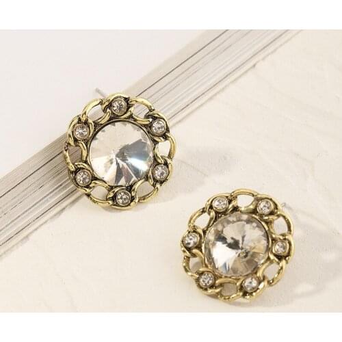 Vintage Women Stud Earrings Luxury Sunflower Drop Design for women Europe Geometry Metal Earring Fashion Female Jewelry Gift