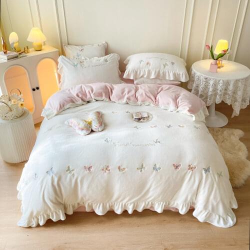 Rose Red Lace Flower Design Princess Bedding Sets Full Queen King Size Winter Warm Velvet Duvet Cover Bed Skirt Pillowcases
