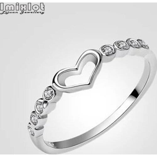 Trendy Hollow Crystal Heart Rings for Women with Size 6 7 8 9 10 Shinning Rhinestone Finger Rings Fashion Wedding Jewelry