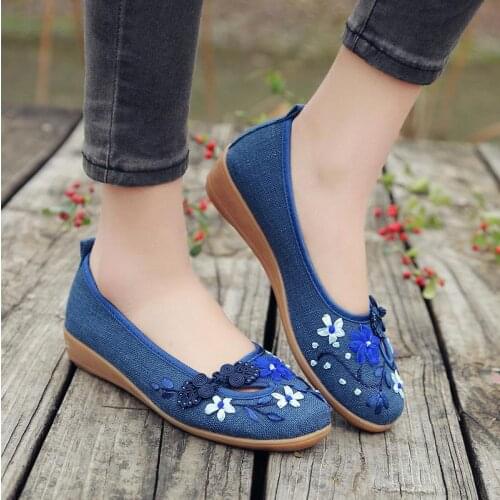 Brand 3D Flowers Appliques Women Linen Slip on Ballet Flats Breathable Fabric Ladies Casual Chinese Shoes ballerina Loafer hjm8