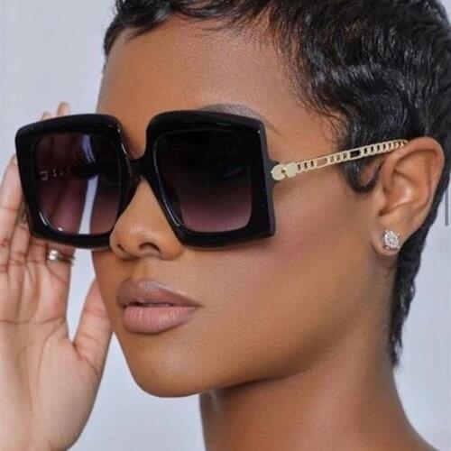 Vintage Square Alloy Designer Sunglasses Women Gradient Luxury Brand Sun Glasses Black Elegant Trend Oversized Glasses Shade