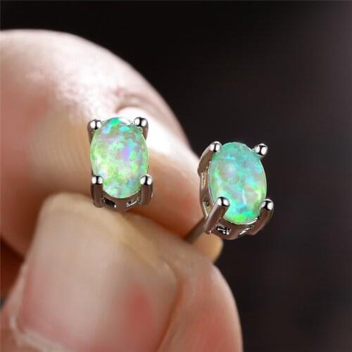 Charming Oval Small Stud Earrings Green Fire Opal Stone Earrings For Women Wedding Jewelry Vintage Fashion Silver Color Earrings