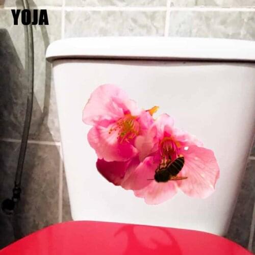 YOJA 22.9X18.9CM Creative Bedroom Home Decor Wall Sticker Toilet Decal Beautiful Flowers And Bees T5-0991