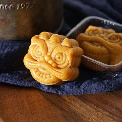 Mooncake Mould for Mid-Autumn Festival Hand-Pressure National Tide Wind Lion Mooncake Mold DIY Decoration Mooncake Molds 85LC