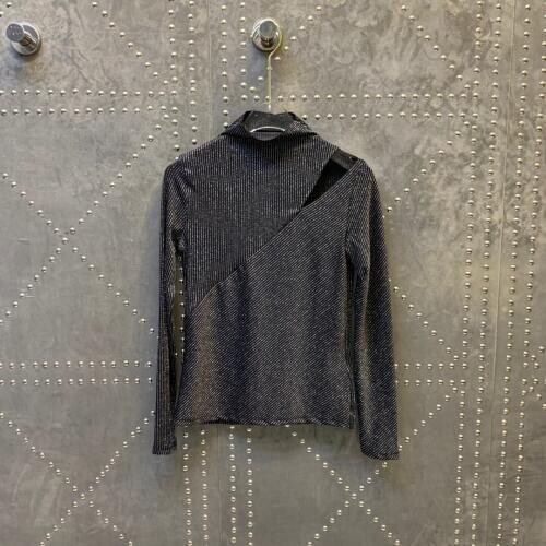 2019 new ladies fashion long-sleeved sexy casual small high-necked shoulders hollowed out base shirt 1107