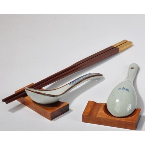 1 Piece Of Japanese Wooden Spoon And Chopstick Holder Dual-use Square Pillow Chopstick Rest Table Decoration Kitchen Gadget