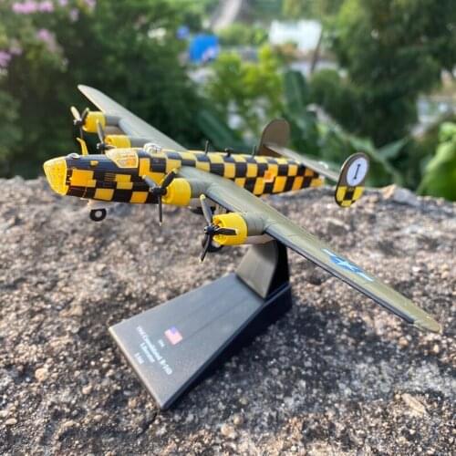 1:144 Diecast Metal B-24 Liberator Heavy Bomber Alloy Model Aircraft Fighter Collection Ornaments Boy Toy Gift