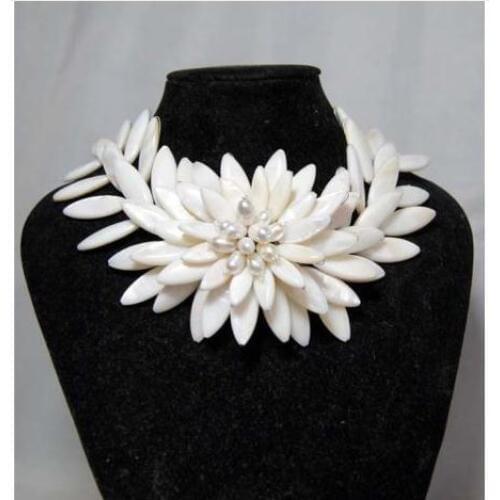 Wired Flower Choker Necklace With Mop Shell Real Freshwater Pearl Necklace,Handmade Flower Necklace,New Free Shipping