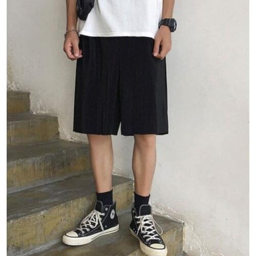 Solid Color Ice Silk Shorts Mens Korean Fashion Loose Casual Pleated Shorts Men Wide-leg Straight Five-point Pants Men